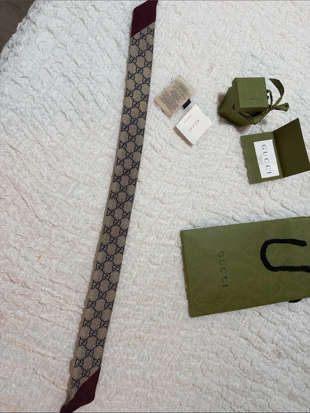 AUTHENTIC Gucci twilly scarf. Comes with everything shown in pictures. Like new